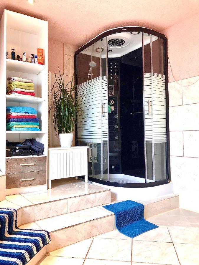#World Ferienwohnung Schkeuditz Exteriör bild